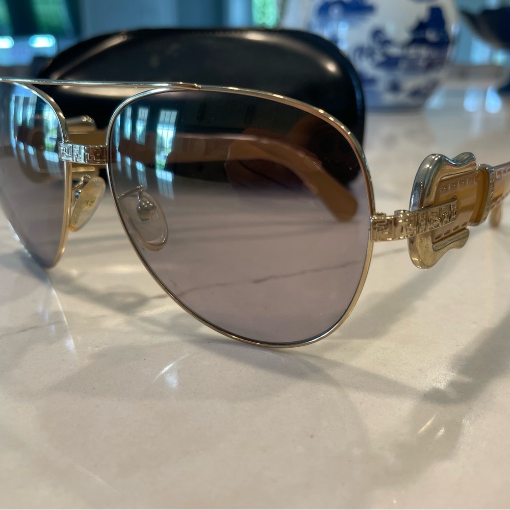 VINTAGE Fendi B Buckle (Guitar) Aviator Sunglasses